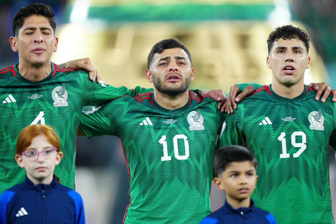 Alexis Vega, conmovido hasta las lágrimas previo al México vs. Polonia