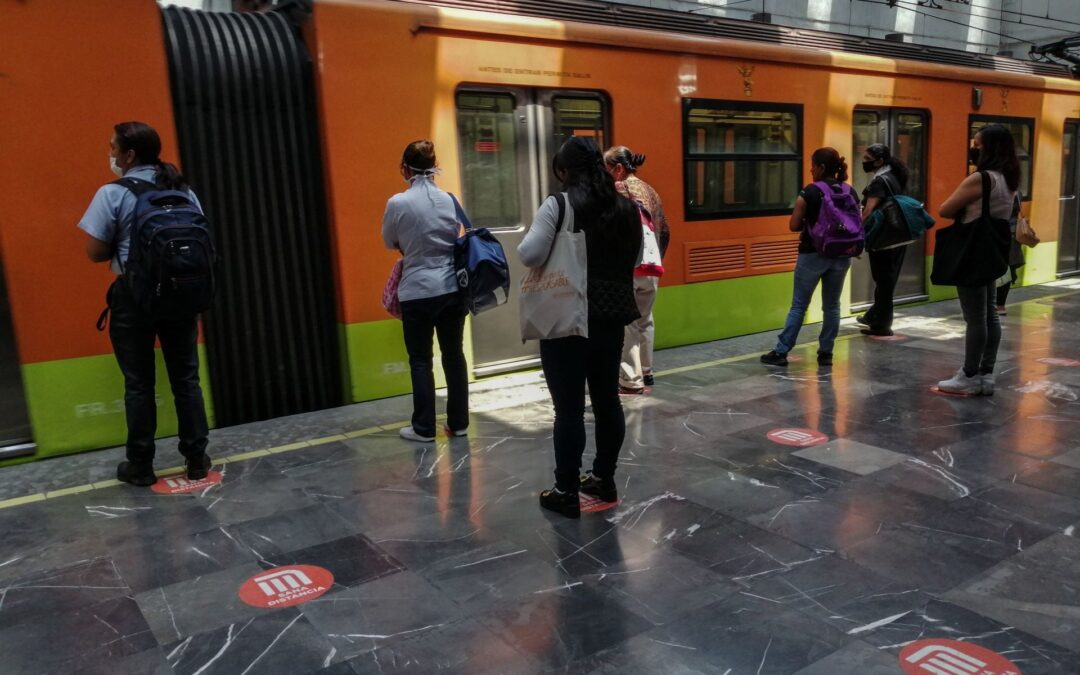 Línea 3 y 12 del Metro CDMX van ‘saturadísima’: Usuarios reportan retrasos de más de 10 minutos
