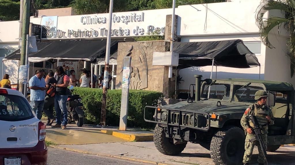 Incendio en clínica del ISSSTE en Campeche: evacuan y trasladan a pacientes