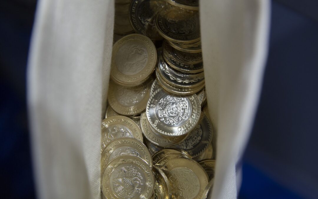 85 pesos