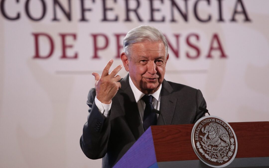 AMLO insiste: ‘Entre más experiencia, más mañas de juzgadores’