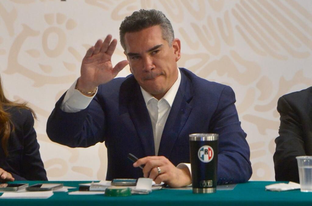 ‘Alito’ Moreno no quita el ‘dedo del renglón’ sobre la Guardia Nacional