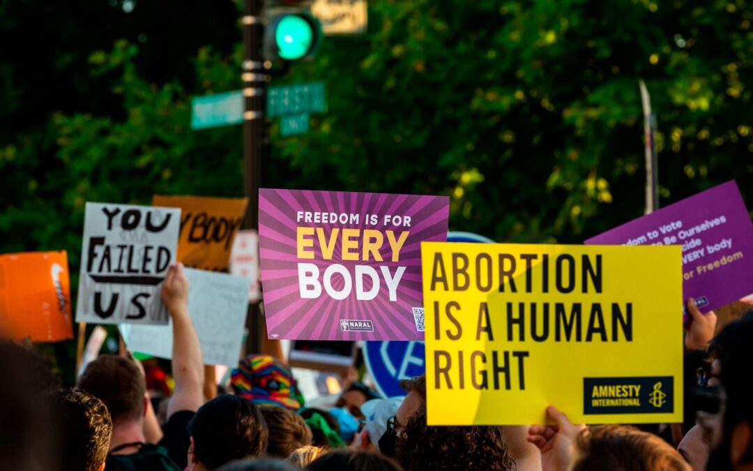 Elecciones en EU: ¿Qué estados protegieron el derecho al aborto y dónde está prohibido?