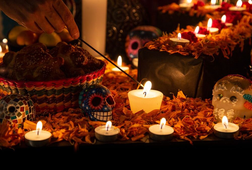 Día de Muertos 2022: ¿Cuándo se quita la ofrenda y a qué hora?