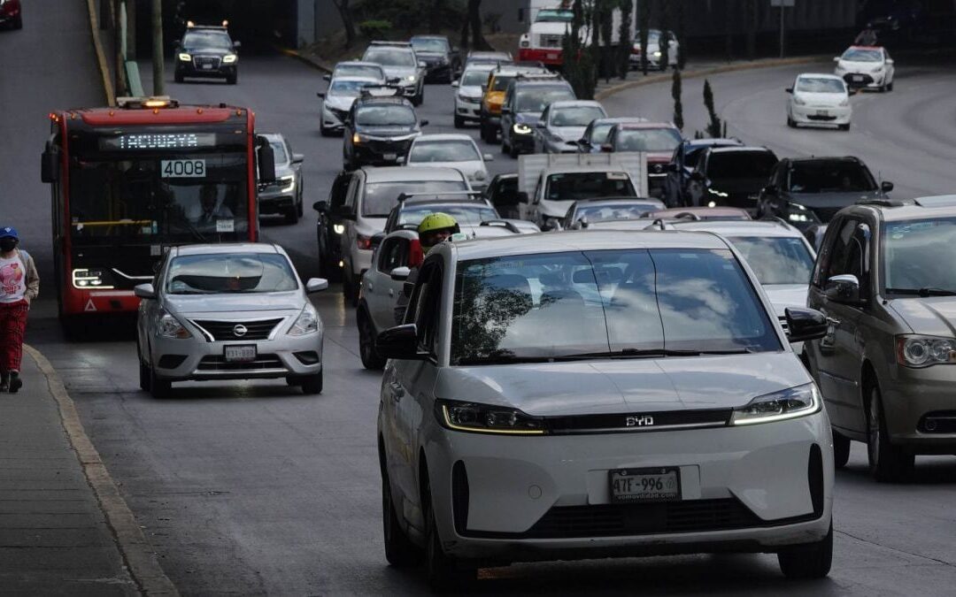 ¡Aguas, con las multas! Hoy No Circula para el sábado 25 de enero en CDMX y Edomex