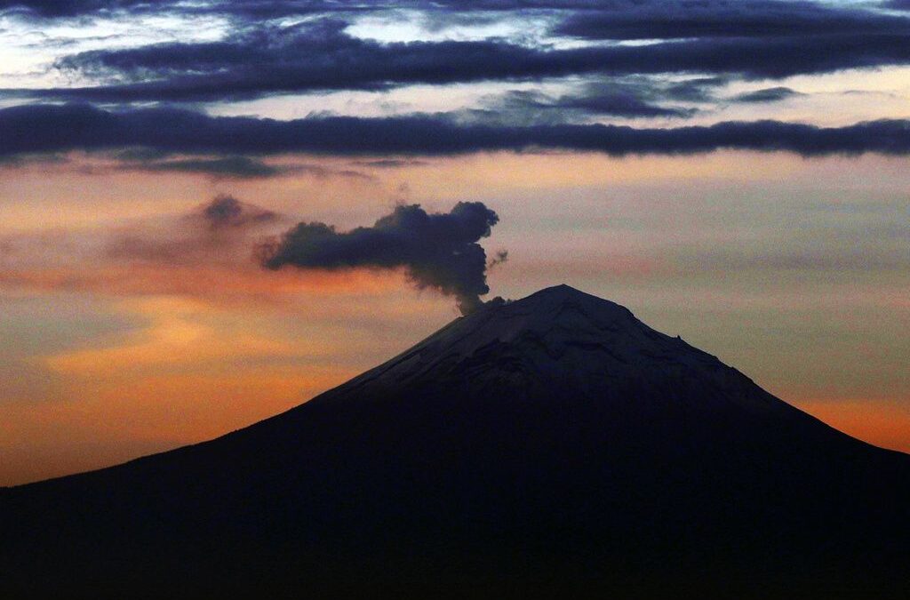 PERFIL: Popocatépetl, el ‘volcán que no duerme’ desde 1994 y es el más vigilado de México