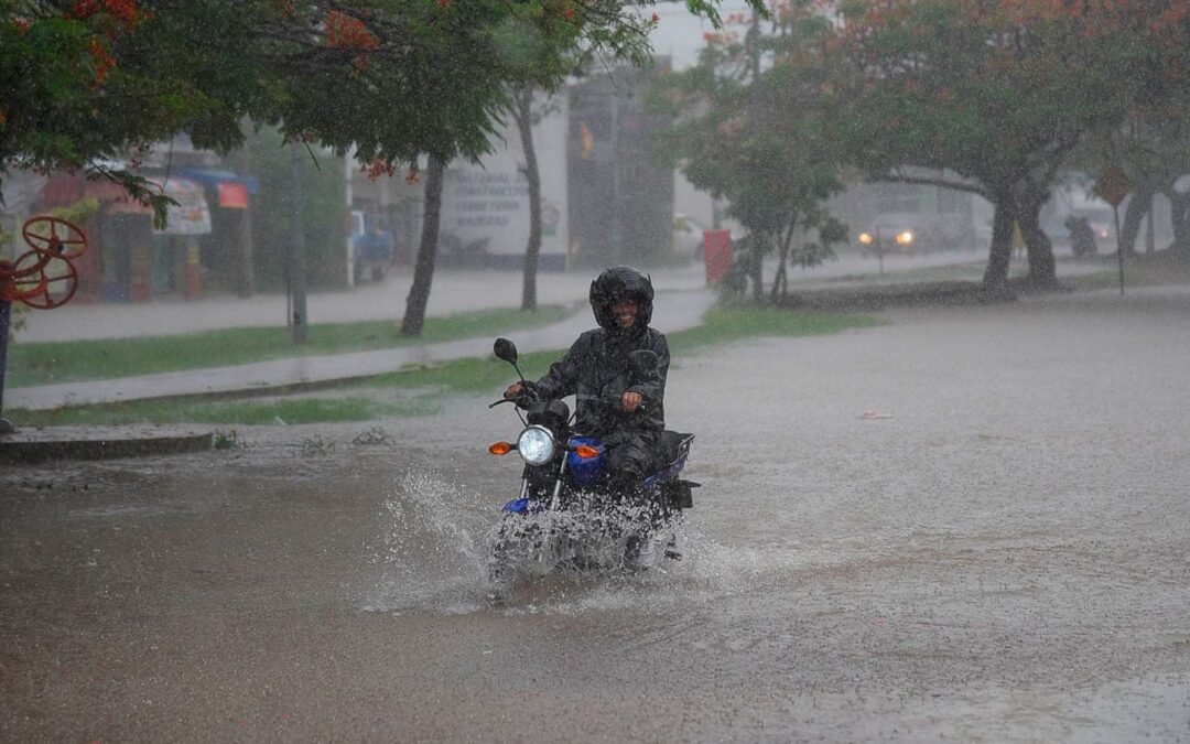 Nuevo León queda sumergido por ‘Alberto’: Tormenta tropical deja tres niños muertos
