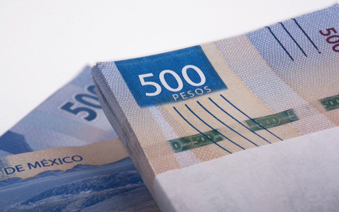 Las ‘tres caídas’ del peso en Semana Santa: así cerró contra el dólar