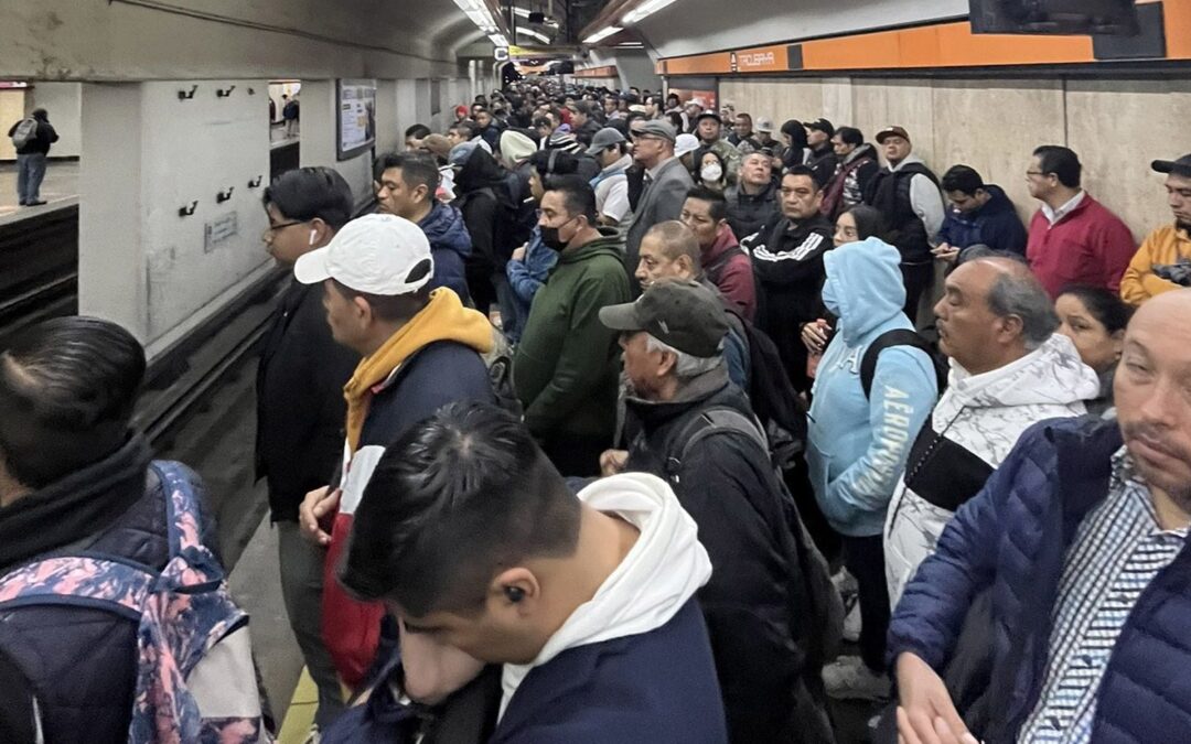 ‘Y eso que no está lloviendo’: Usuarios del Metro reportan hasta 30 minutos de retrasos en 3 líneas
