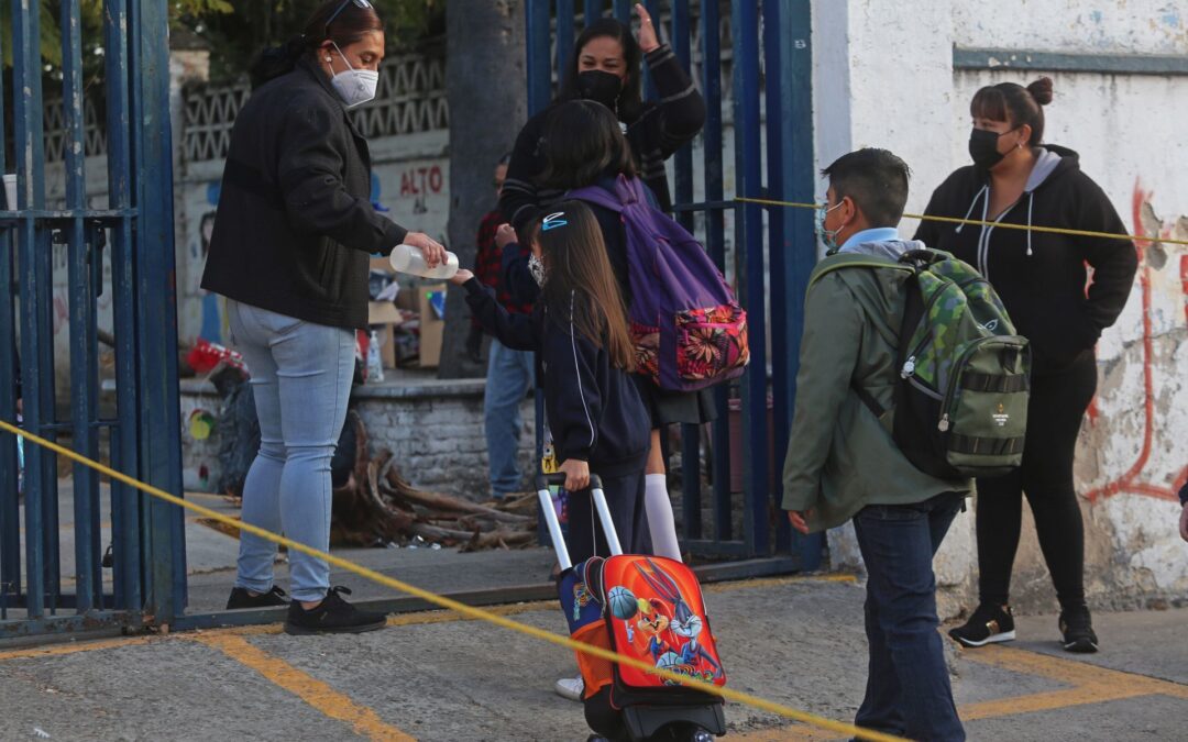 Celebra Mexicanos Primero suspensión de límite de recursos para escuelas de tiempo completo