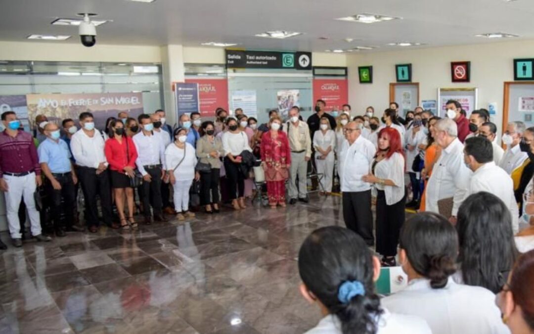 ‘Médicos cubanos no quitarán espacio a nadie’, dice Layda Sansores tras recibirlos en Campeche