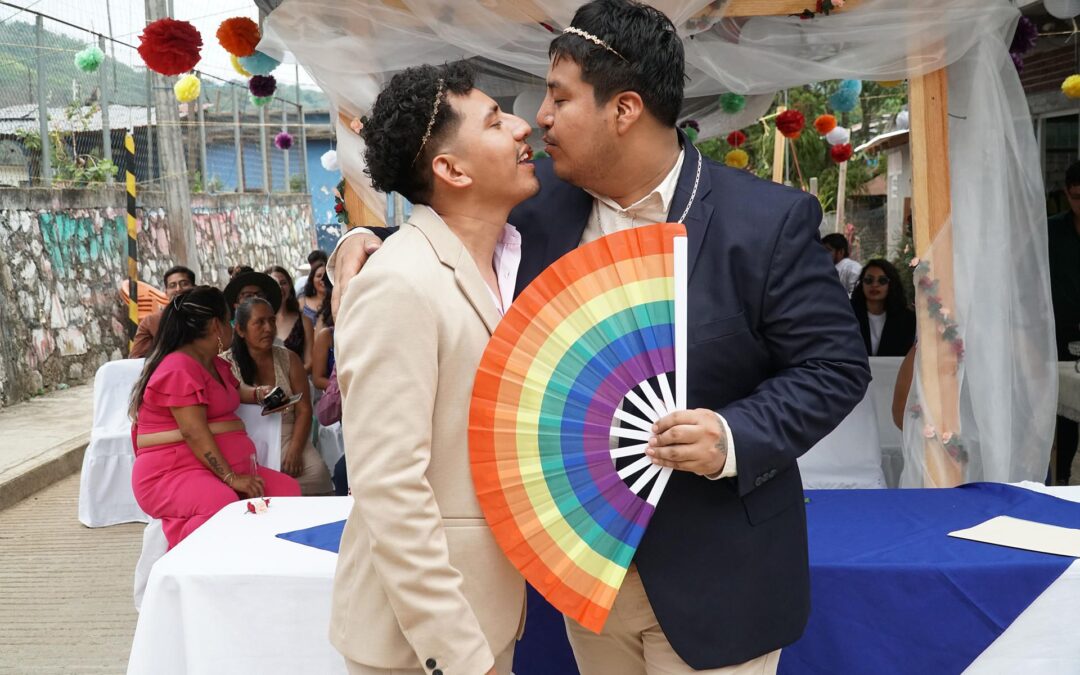 Matrimonio igualitario en Oaxaca: Celebran primera boda en una comunidad indígena