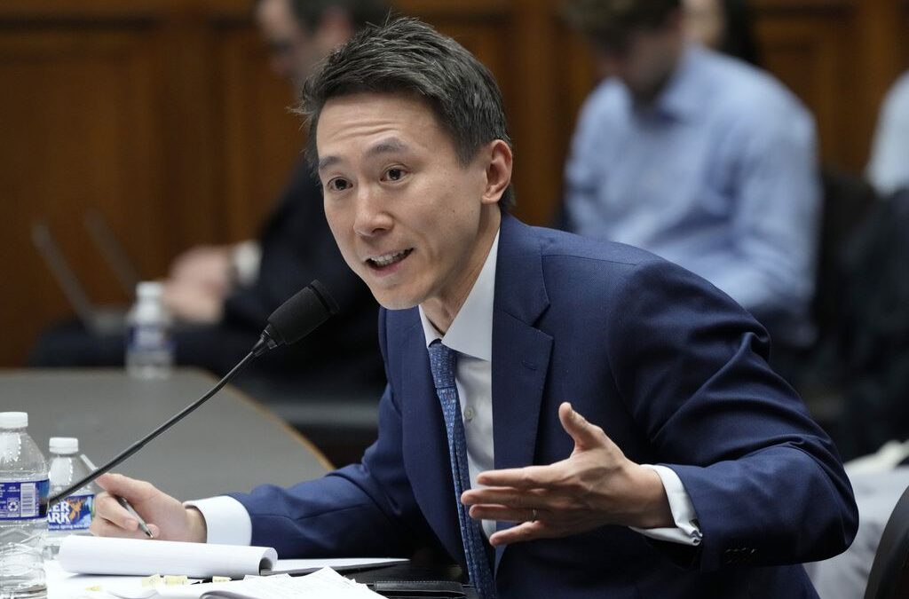 PERFIL: ¿Quien es Shou Zi Chew, CEO de TikTok que defendió a la plataforma de un veto en EU?