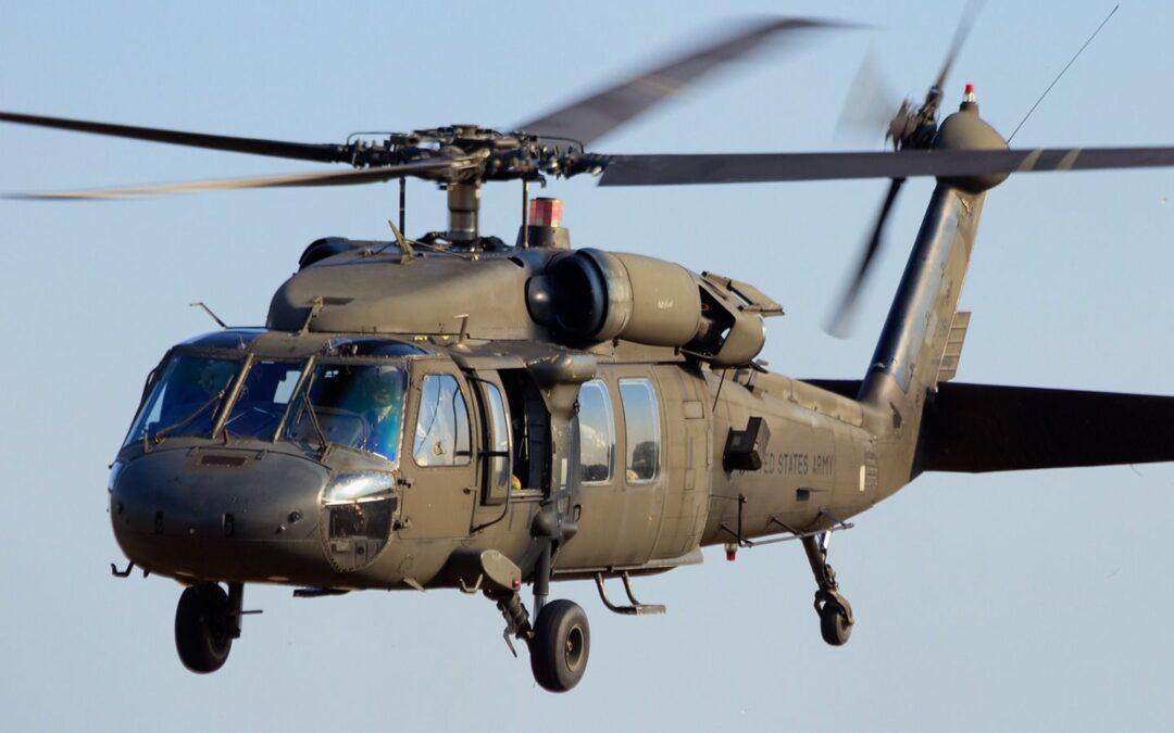 ¿Cómo son los helicópteros Black Hawk que mandó Greg Abbott a la frontera de EU?