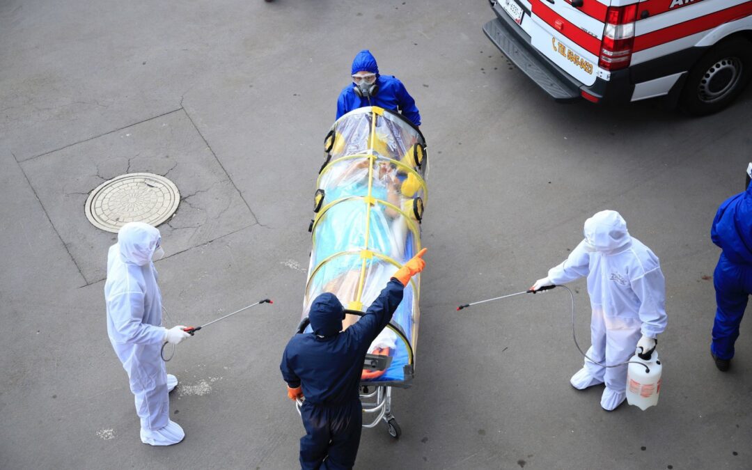 Dan 60 años de cárcel a mujeres por secuestro de 13 médicos que atendían COVID-19 en CDMX
