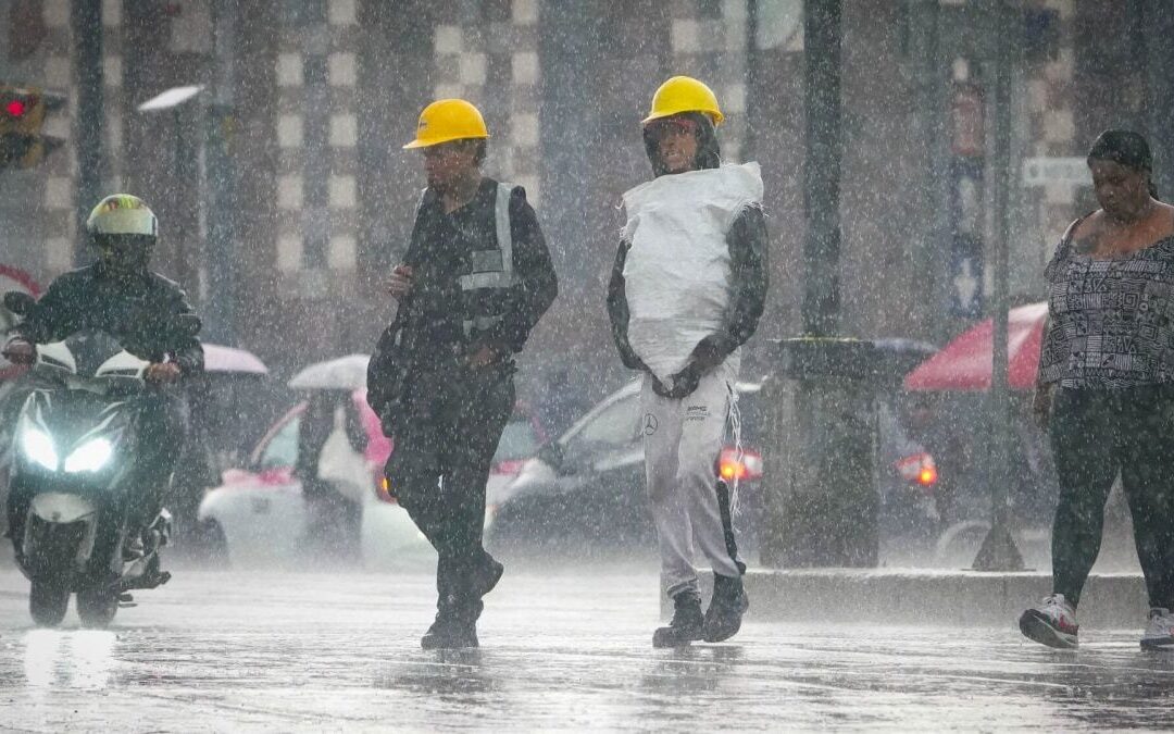 Huracán ‘John’ afectará a CDMX y Edomex: Activan alerta por lluvias en 16 alcaldías