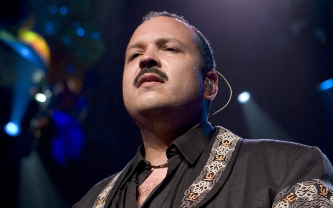 Pepe Aguilar apoya la ‘fiesta brava’ y anuncia concierto con sus hijos en la Plaza de Toros