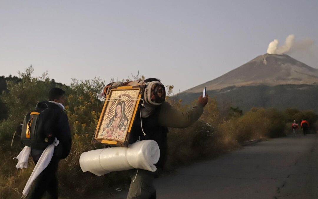 Regresa la fe de los mexicanos: Peregrinos comienzan a llegar a la Basílica de Guadalupe
