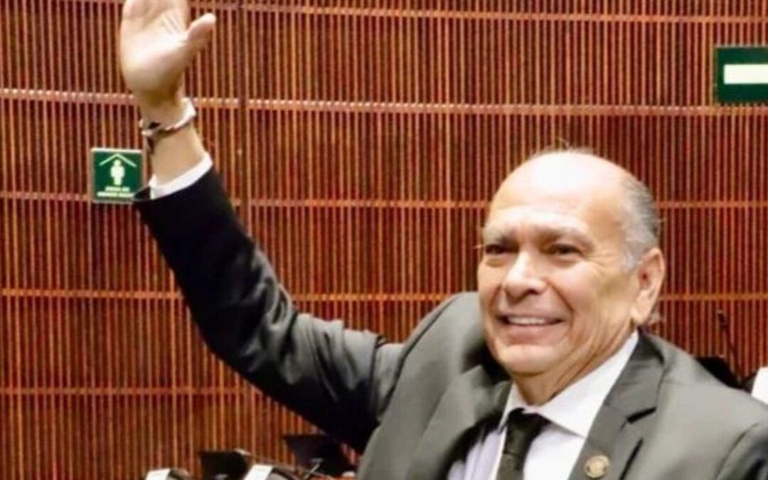 Hospitalizan a Antonio Pérez Garibay, papá de ‘Checo’: Lo encontraron inconsciente en el baño