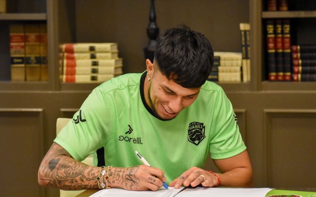 Carlos Salcedo regresa a FC Juárez, tras polémica por asesinato de su hermana Paola