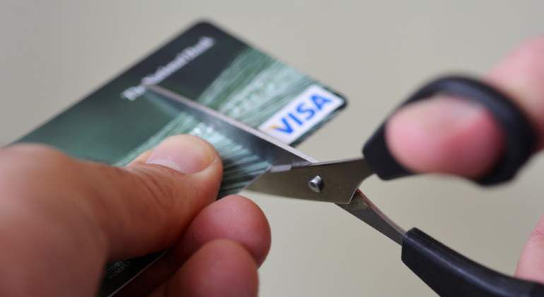 ¿Cancelar tu tarjeta de crédito afecta tu historial crediticio? Estas son las consecuencias