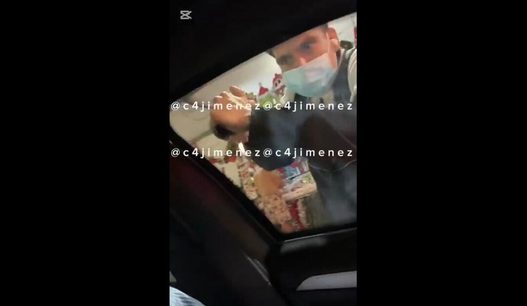 (VIDEO) Detienen a hombre que intentó asaltar un auto blindado en el Centro Histórico de CDMX