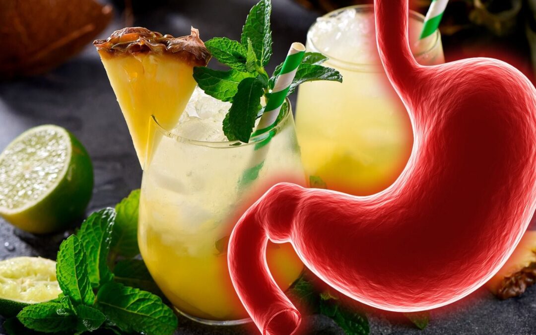 ¿Cuál es el efecto del agua de limón con piña en el estómago?