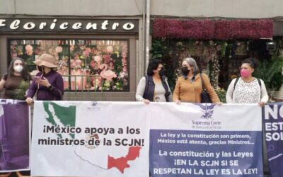 Marcha en defensa de la Corte: Contingente sale del Monumento a la Revolución hacia el Zócalo
