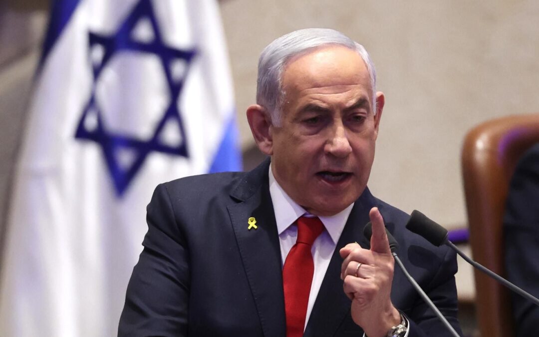 Juicio contra Netanyahu: Primer ministro de Israel califica de ‘absurdas’ las acusaciones en su contra