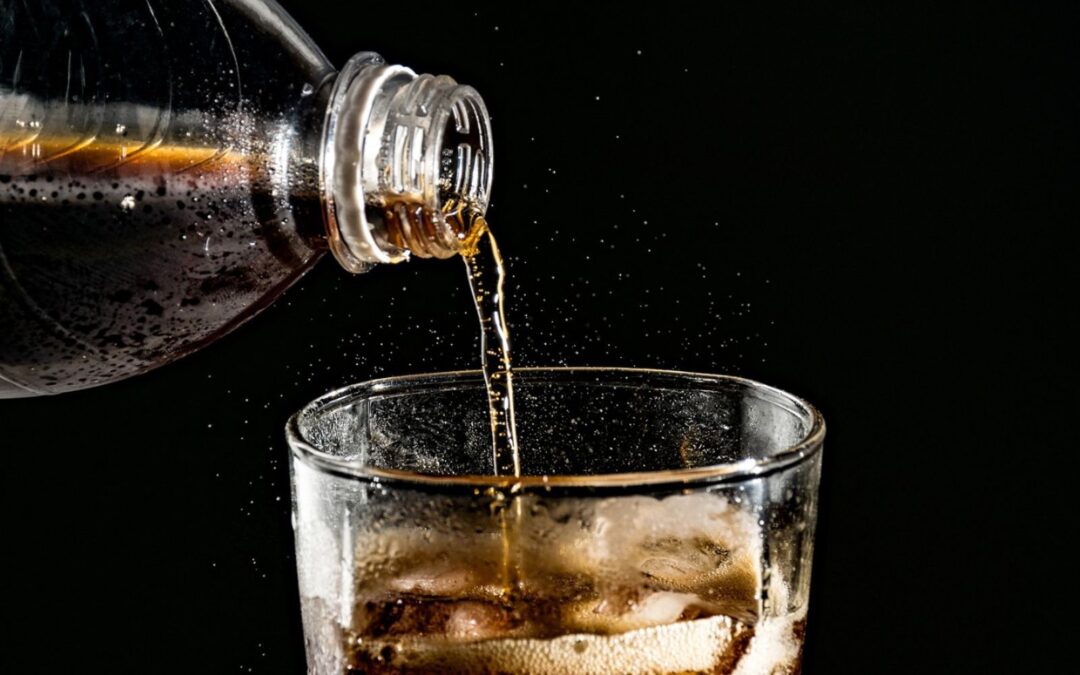 ¿Lleva cilantro? Estos son los ingredientes del refresco de cola