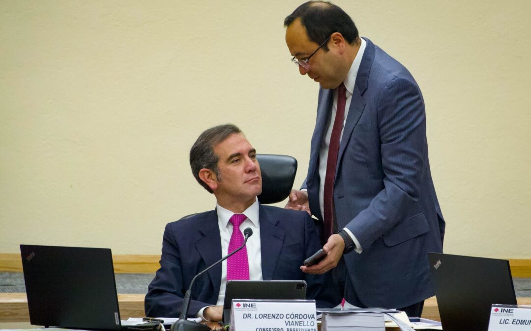 ‘¡Misión cumplida, larga vida al INE!’: Lorenzo Córdova y Ciro Murayama se despiden