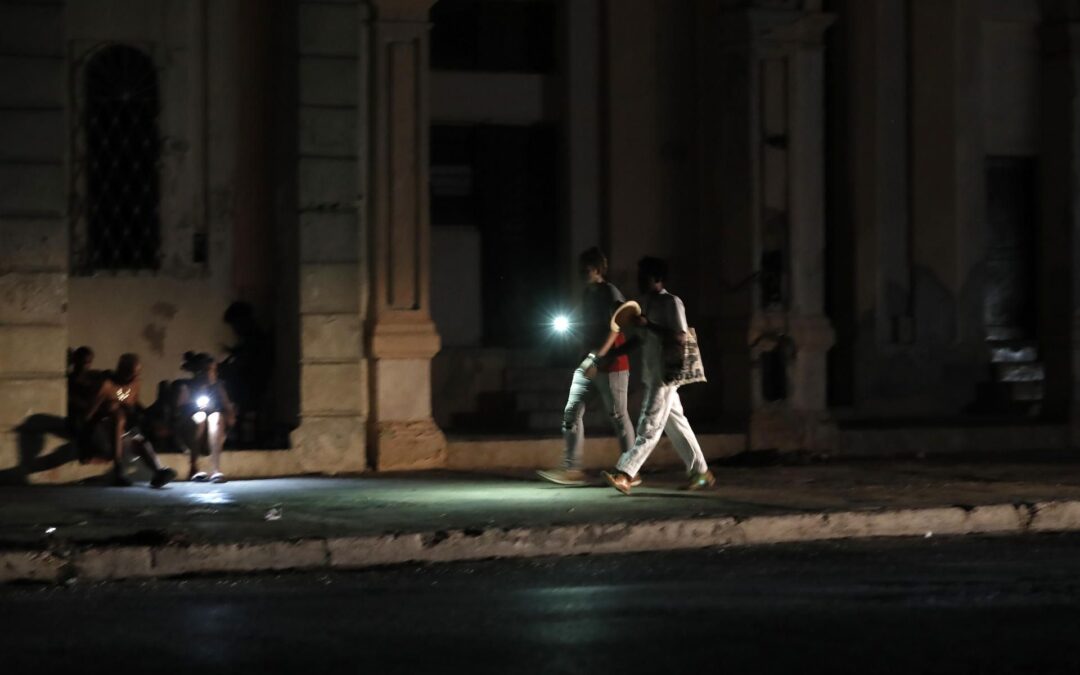 ‘Apagones’ en Cuba afectarán el 20% de su territorio este lunes