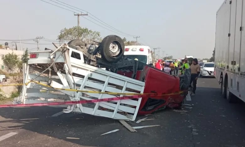 Accidente en Circuito Exterior Mexiquense deja 4 personas muertas y 2 lesionadas