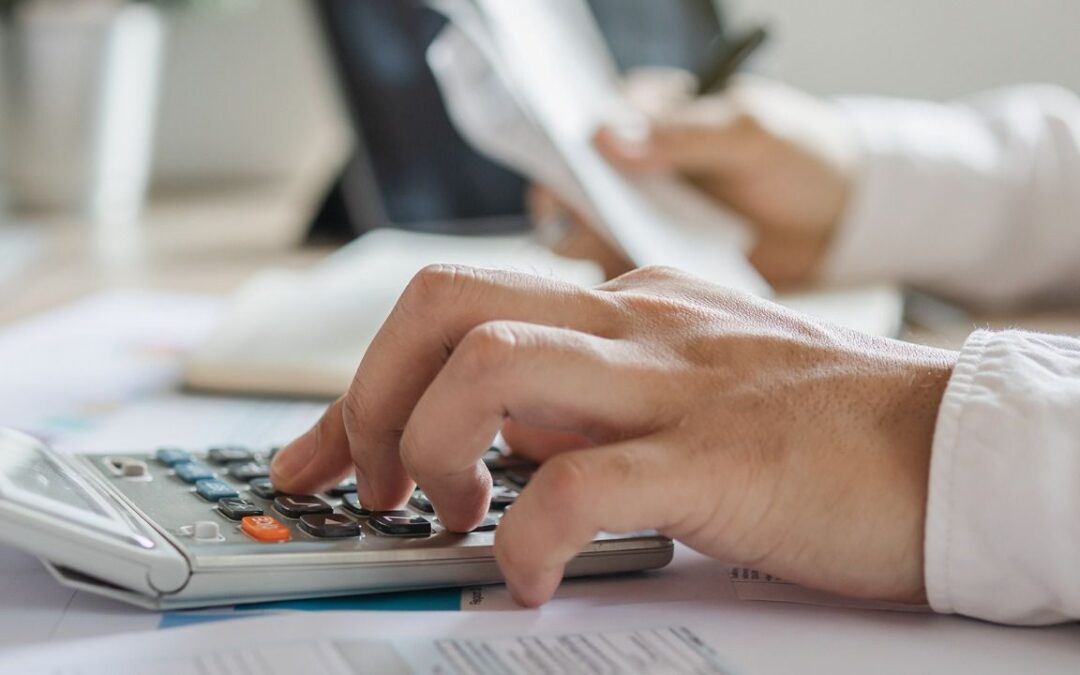 ¿Tienes multas del SAT? Estas son las que te puede condonar