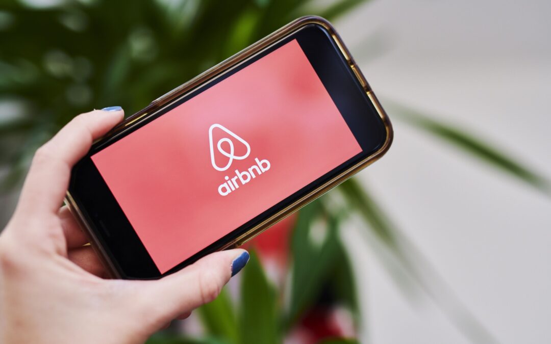¿Qué impuestos debes pagar al SAT por rentar un inmueble en Airbnb?