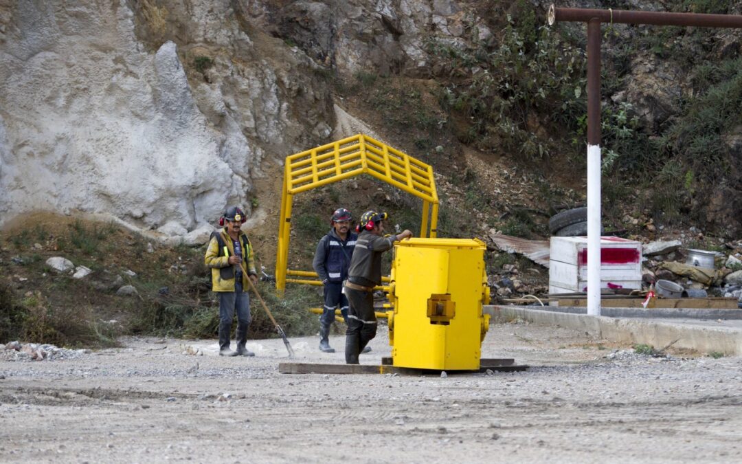 Derrumbe de mina en Indé, Durango, deja un trabajador muerto
