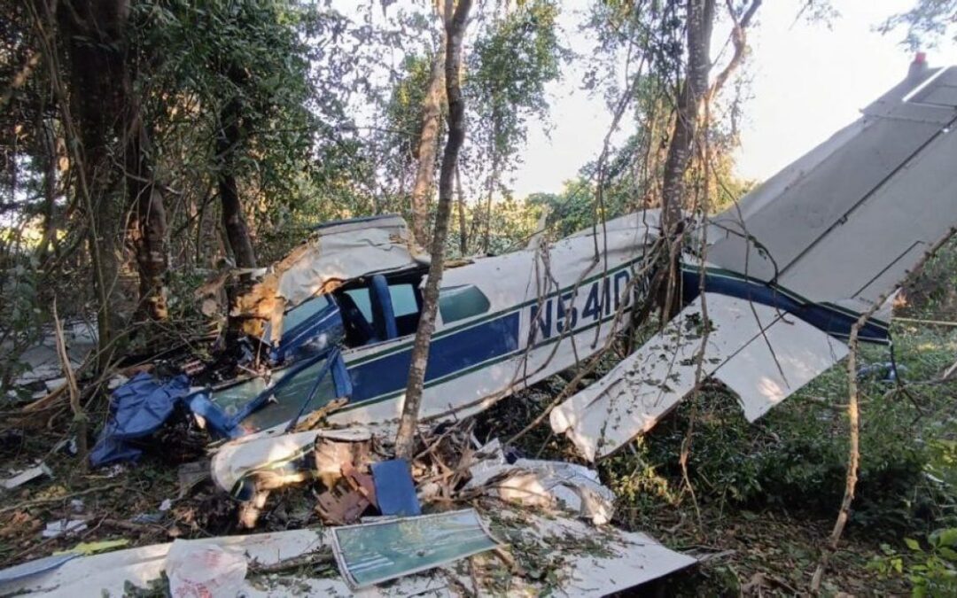 Se desploma aeronave en Puerto Vallarta, Jalisco; hay 2 heridos