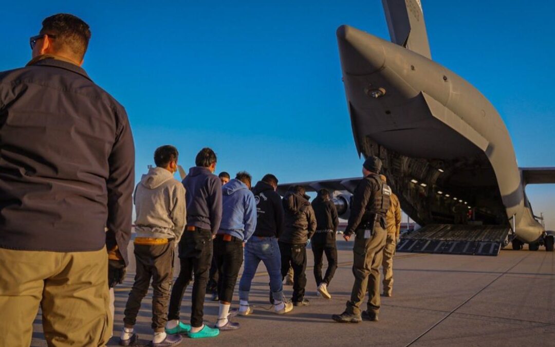 ¿México negó el aterrizaje de un avión con migrantes deportados desde EU? Esto sabemos