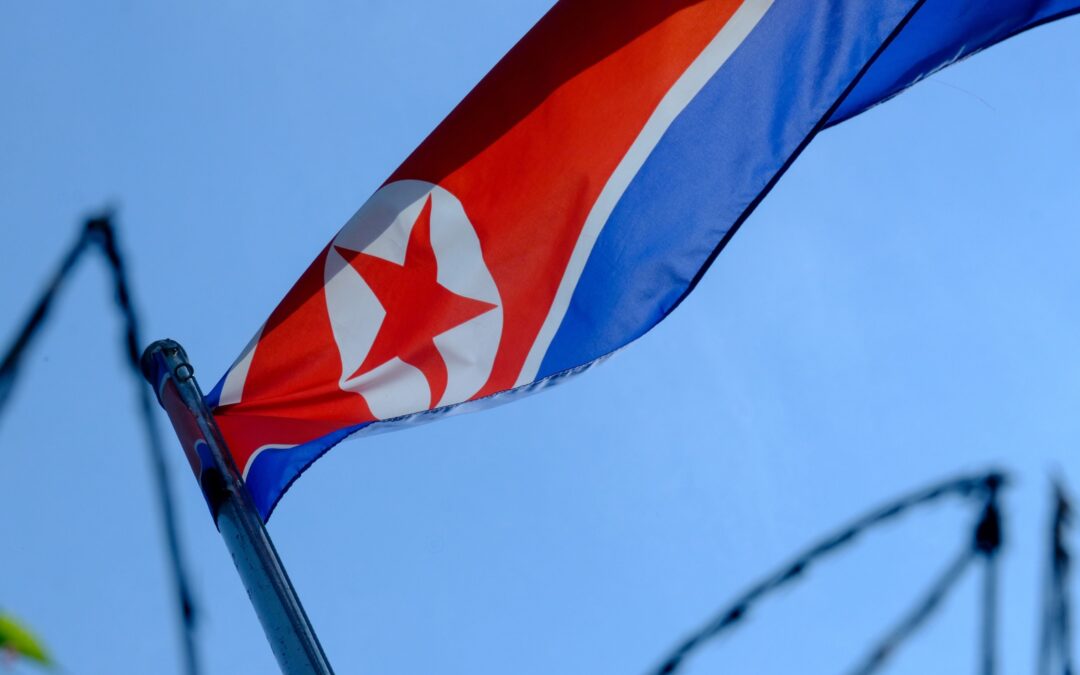 Corea del Norte lanza misil balístico; Japón alerta a habitantes que se refugien de inmediato