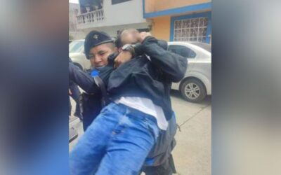 Alumno dispara en secundaria en Edomex y hiere a una persona; acusa que maestro lo maltrata