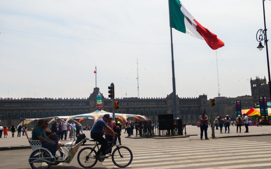 Economía mexicana avanza a ‘paso lento’; perfila crecimiento de 3.8% en marzo: Inegi