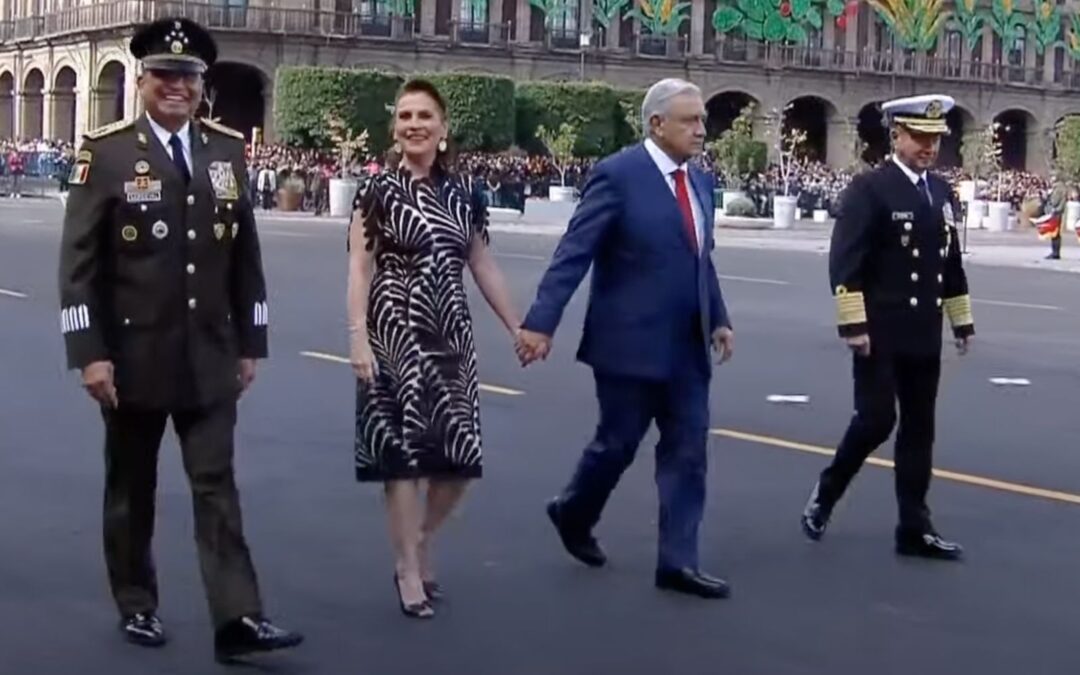 Así es el vestido de Beatriz Gutiérrez Müller en el Desfile del 16 de septiembre