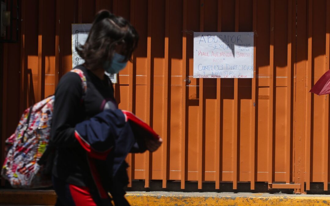 Ser niña en la escuela mexicana