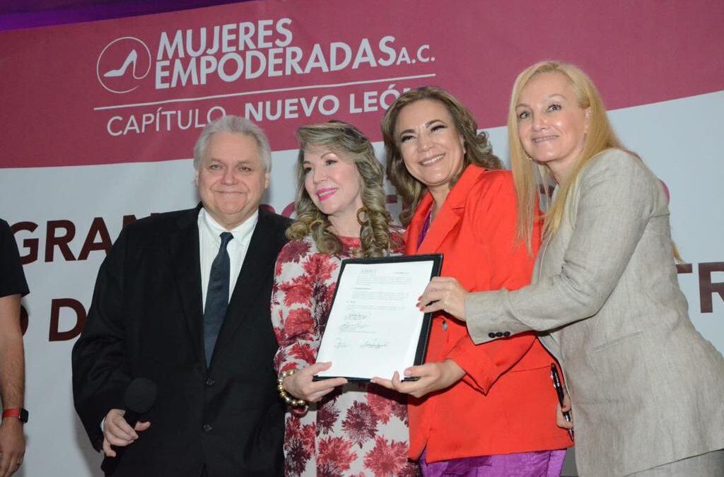 Empodera Carlos Bremer a mujeres emprendedoras