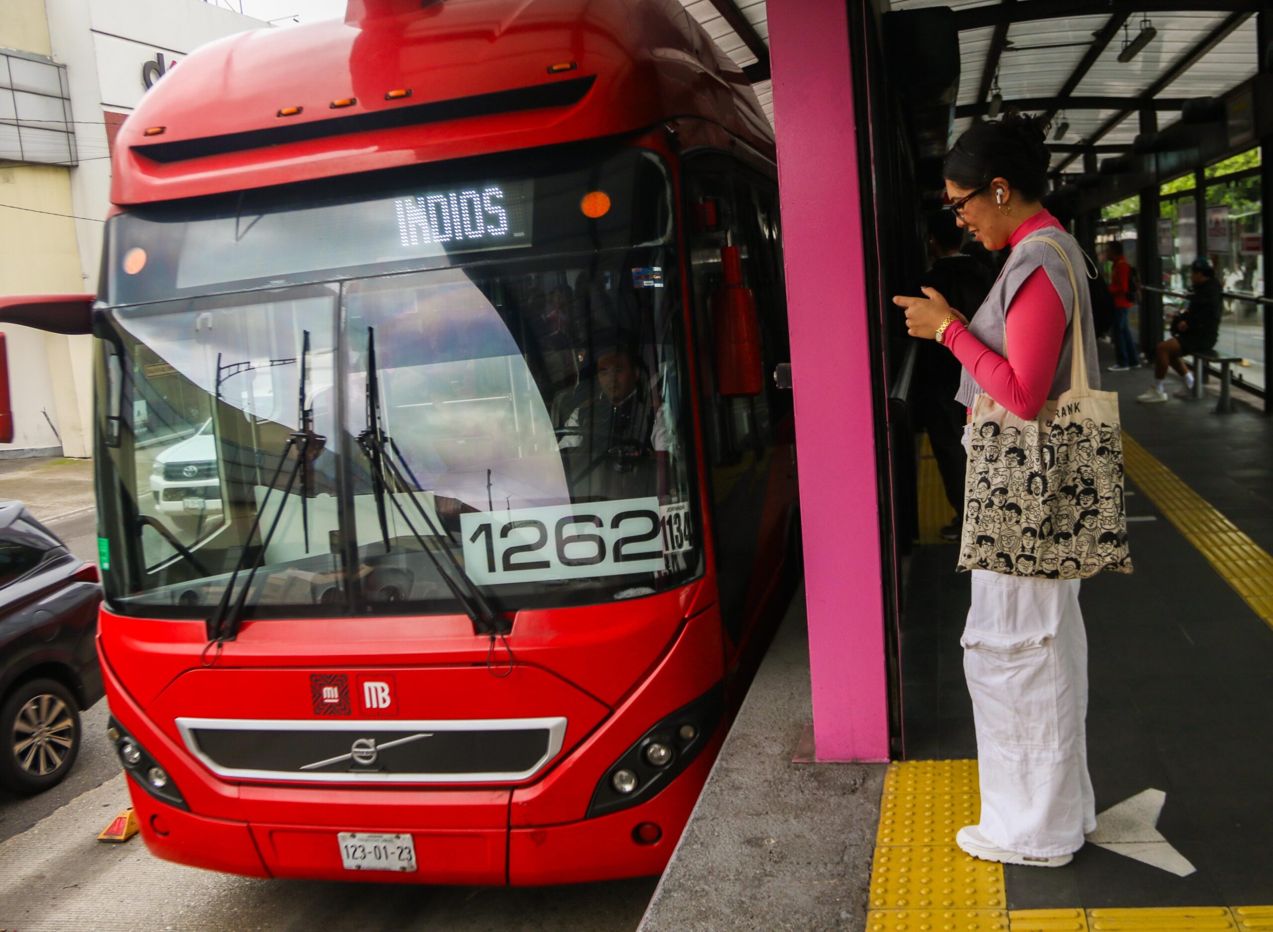 Puente 18 de noviembre: No te pongas revolucionario, estos serán los horarios del Metro y Metrobús en CDMX