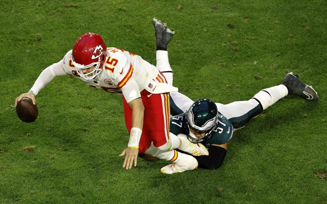 Super Bowl LVII: Patrick Mahomes enciende las alertas en Chiefs por lesión en tobillo