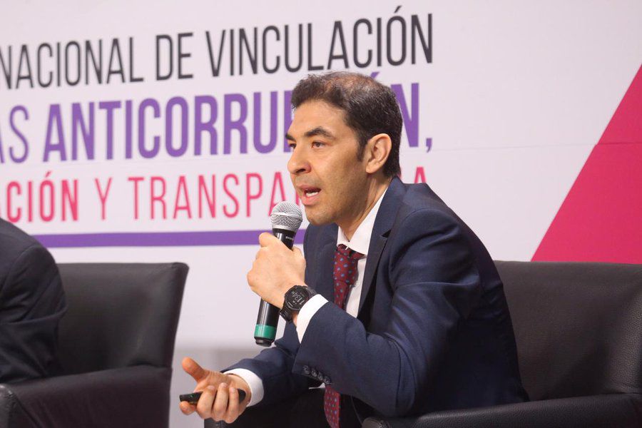 Enredan al SNA con despido de titular… por corrupción