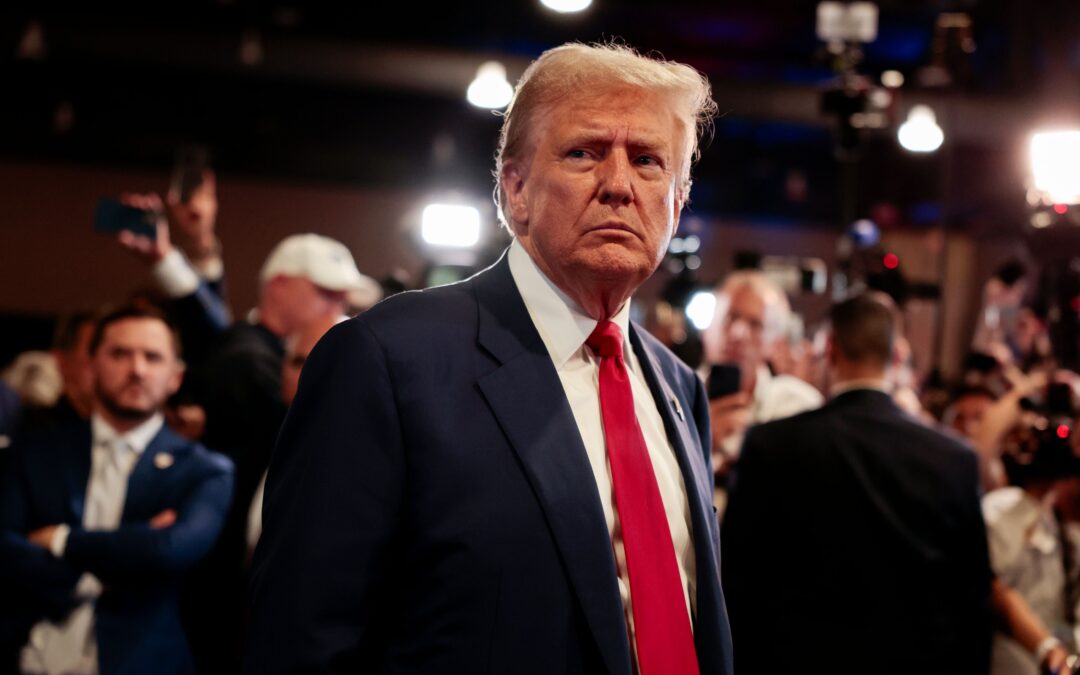 Trump da el grito… pero de susto: Expresidente está a salvo tras disparos cerca de su casa en Florida