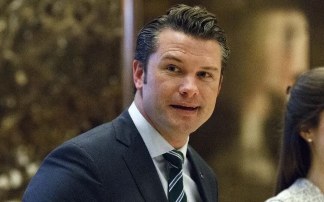 Trump nomina a Pete Hegseth al frente del Pentágono: ¿Quién es el presentador de Fox y a qué se enfrentará?