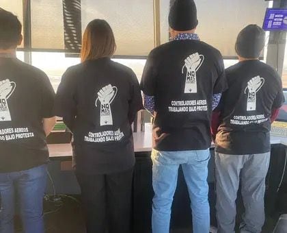 Controladores aéreos protestan en 62 terminales por malas condiciones laborales